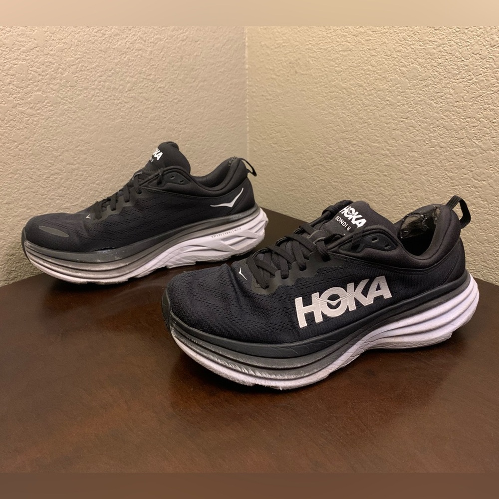 HOKA Bondi 8 White/Black Mesh Athletic Running  Shoes Men's Size 11D Beaters